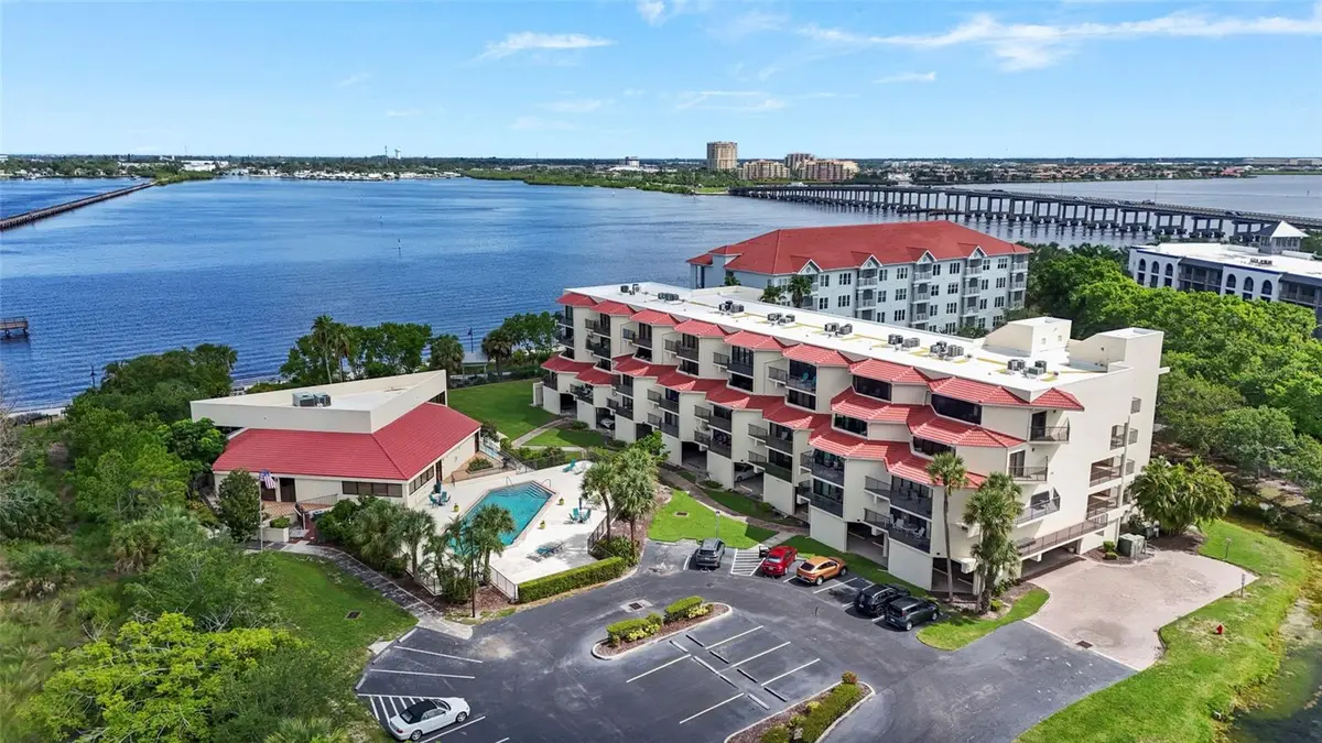 204 3RD ST W #103, Bradenton, FL 34205