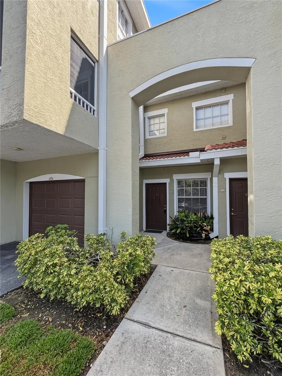 5601 BENTGRASS DR #10-112, Sarasota, FL 34235