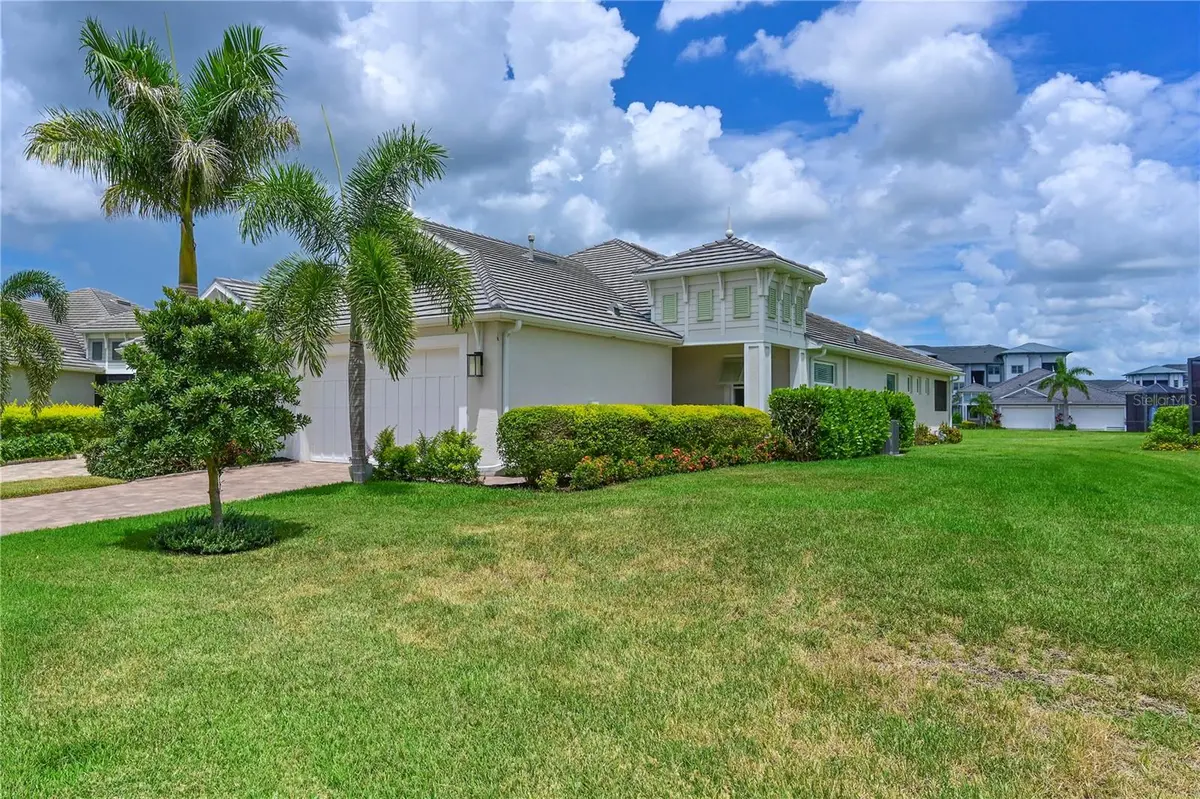 10715 KLEE AVE, Bradenton, FL 34212