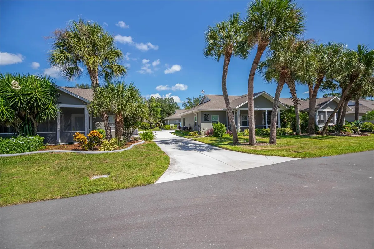 1253 RED OAK LN, Port Charlotte, FL 33948