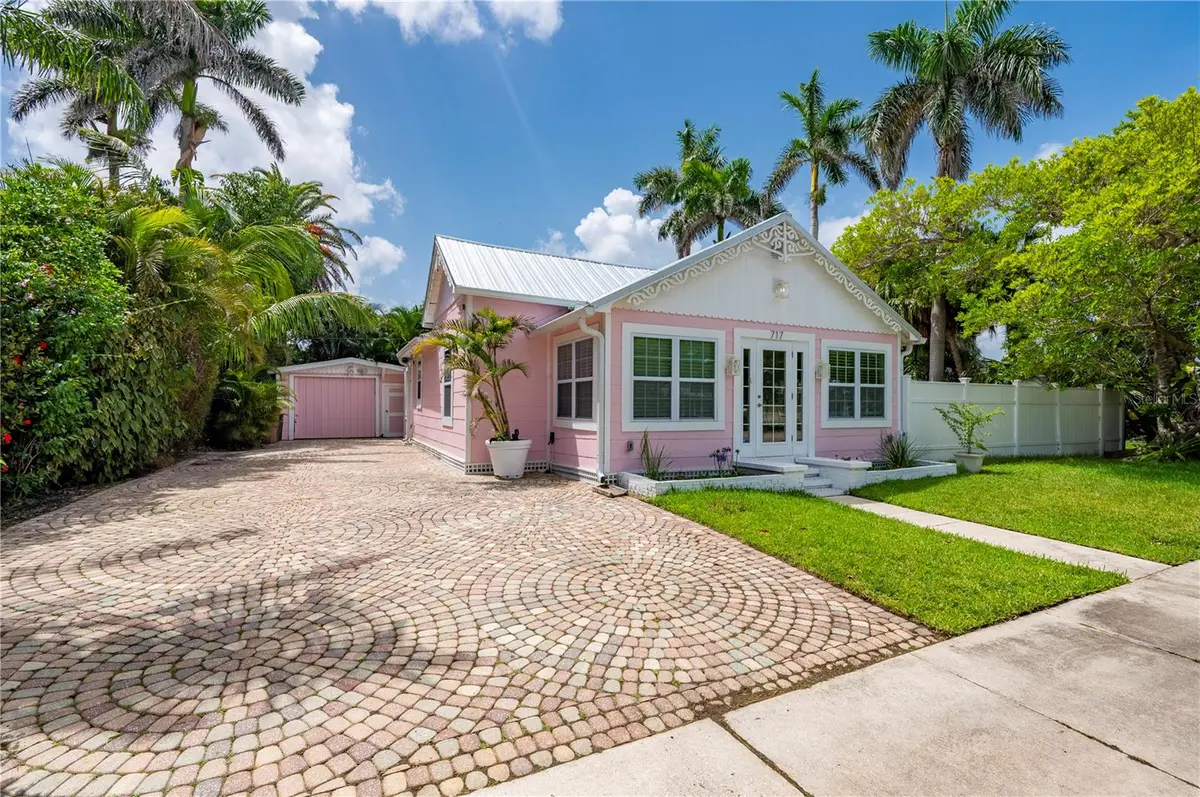 717 W MARION AVE, Punta Gorda, FL 33950