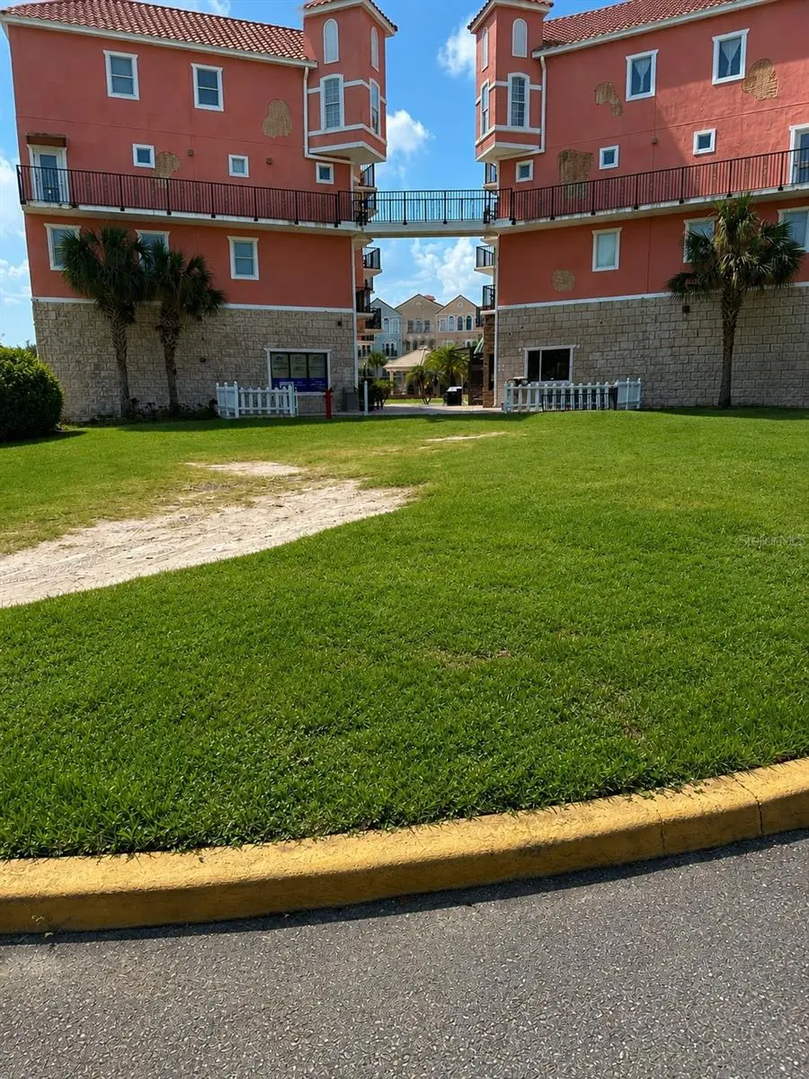 101 PALM HARBOR PKWY, Palm Coast, FL 32137
