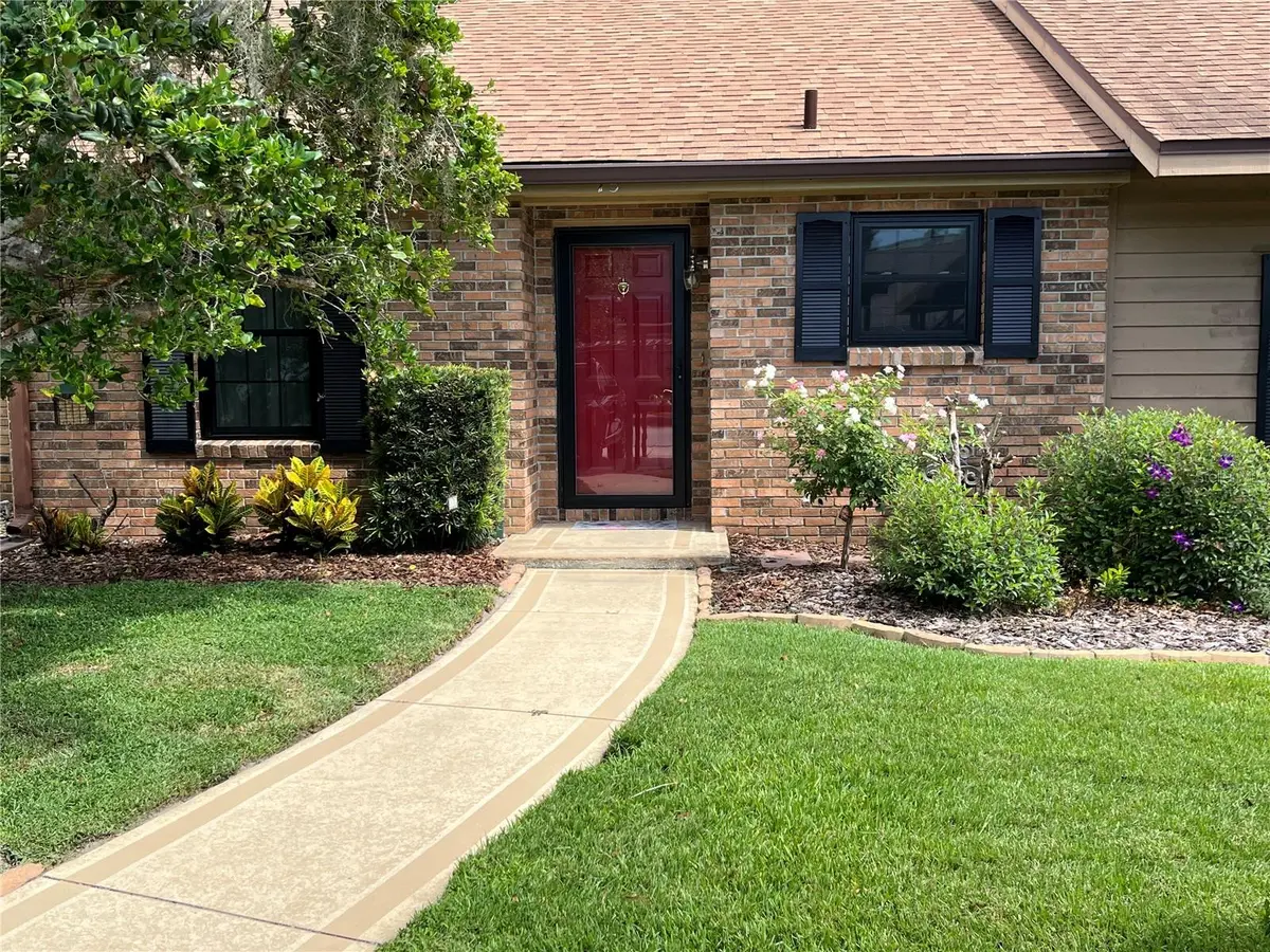 15 COVE LN, Eustis, FL 32726