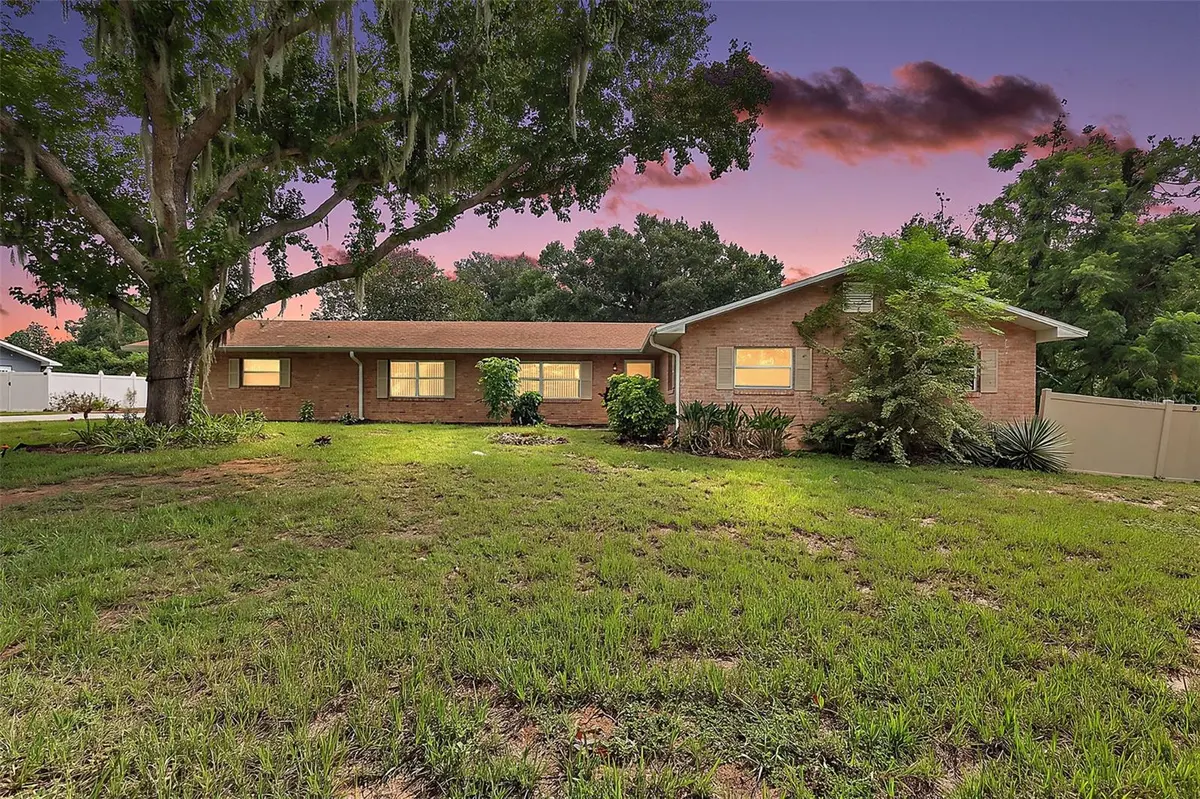 5 HERMOSA DR, Eustis, FL 32726