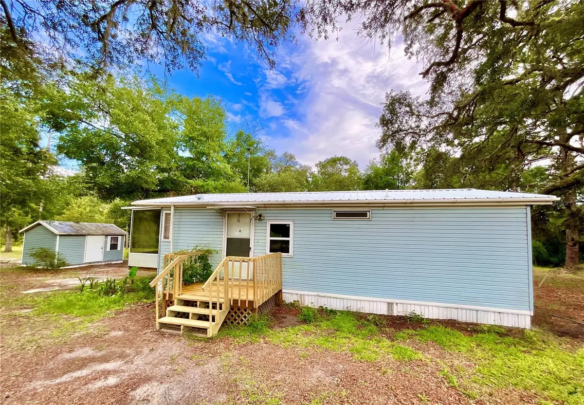 107 CRYSTAL LAKE DR, Melrose, FL 32666
