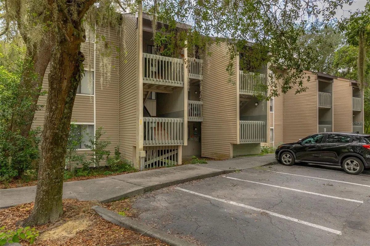 83 SE 16TH AVE #E202, Gainesville, FL 32601