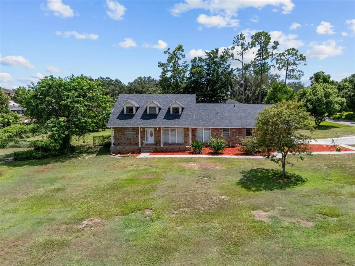 1715 LAKE MIRIAM DR, Lakeland, FL 33813