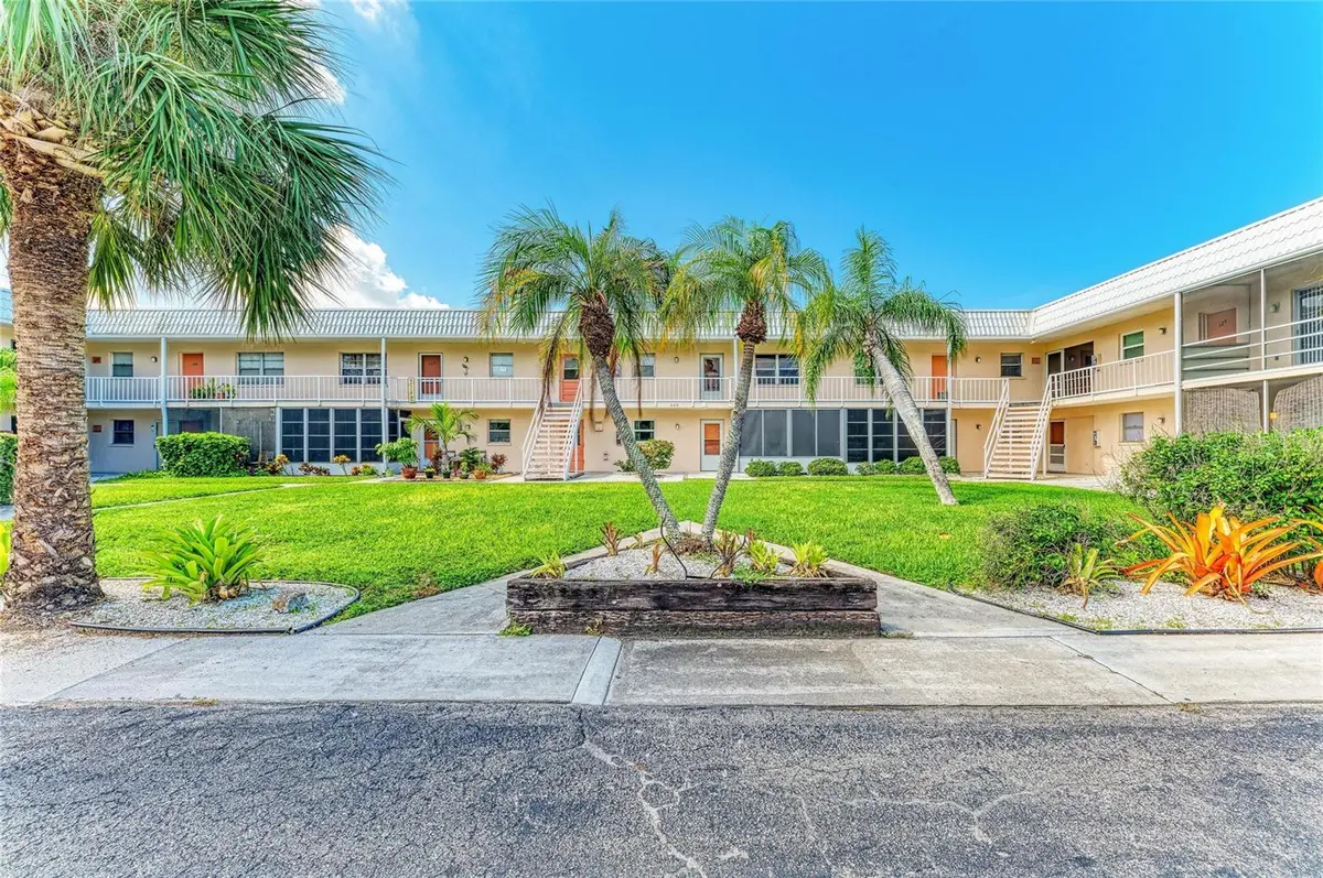 460 E BASE AVE #129, Venice, FL 34285