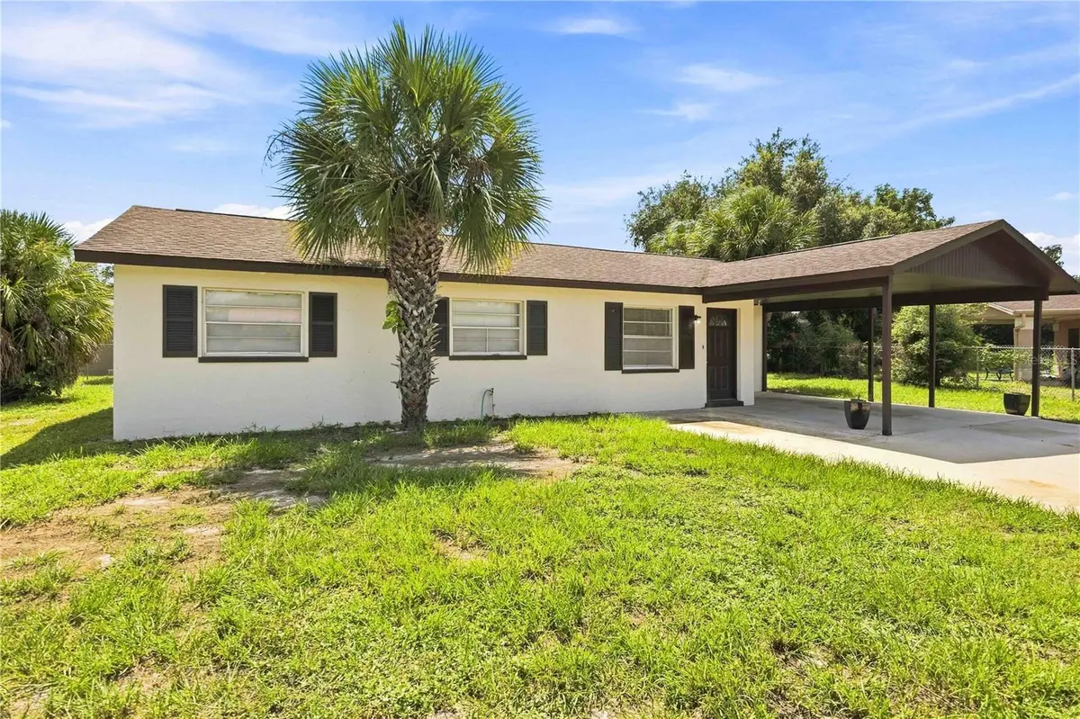 3012 CLAY CIR, Sarasota, FL 34234