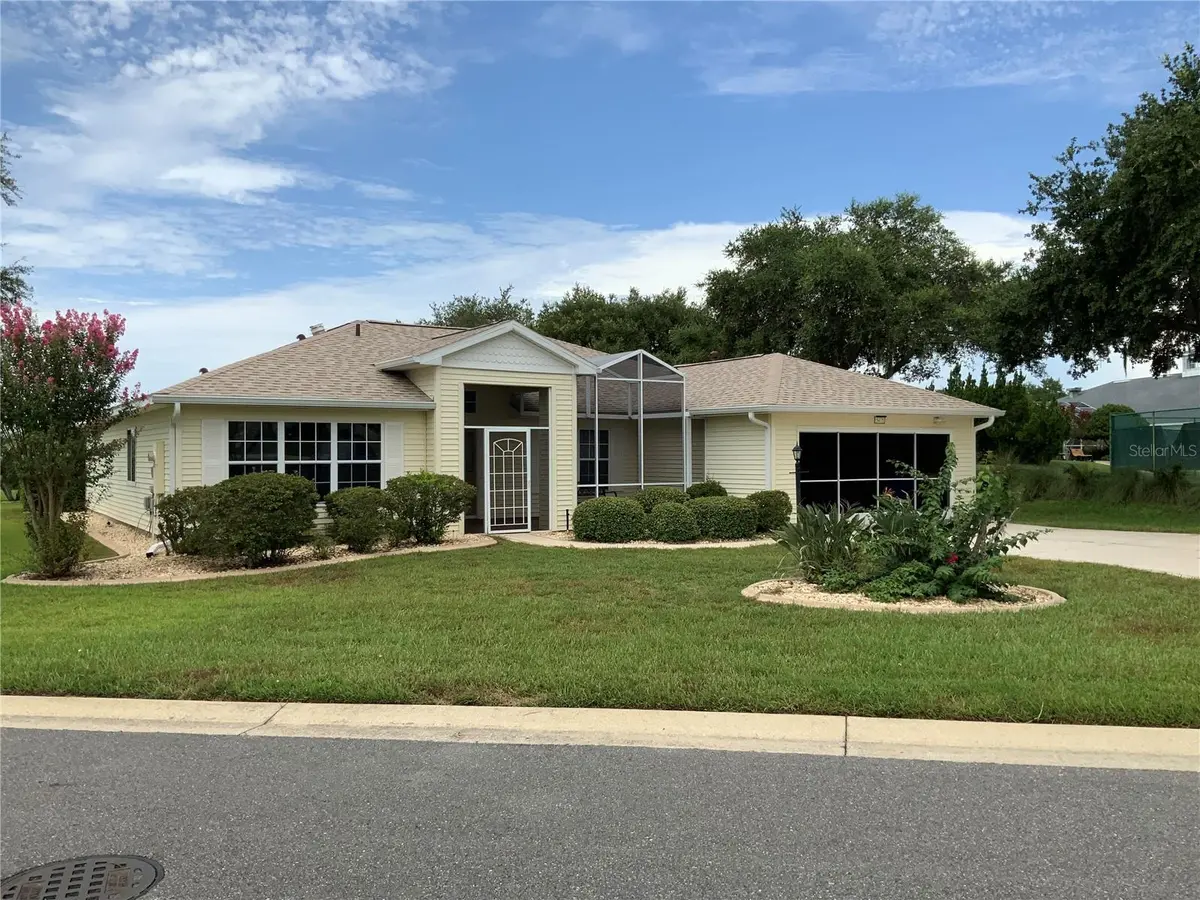 5475 BOUNTY CIR, Tavares, FL 32778