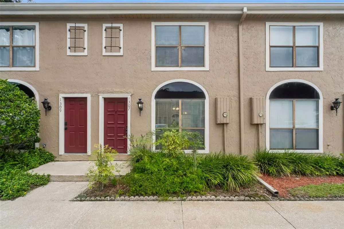 1307 PARK VILLA PL, Winter Springs, FL 32708