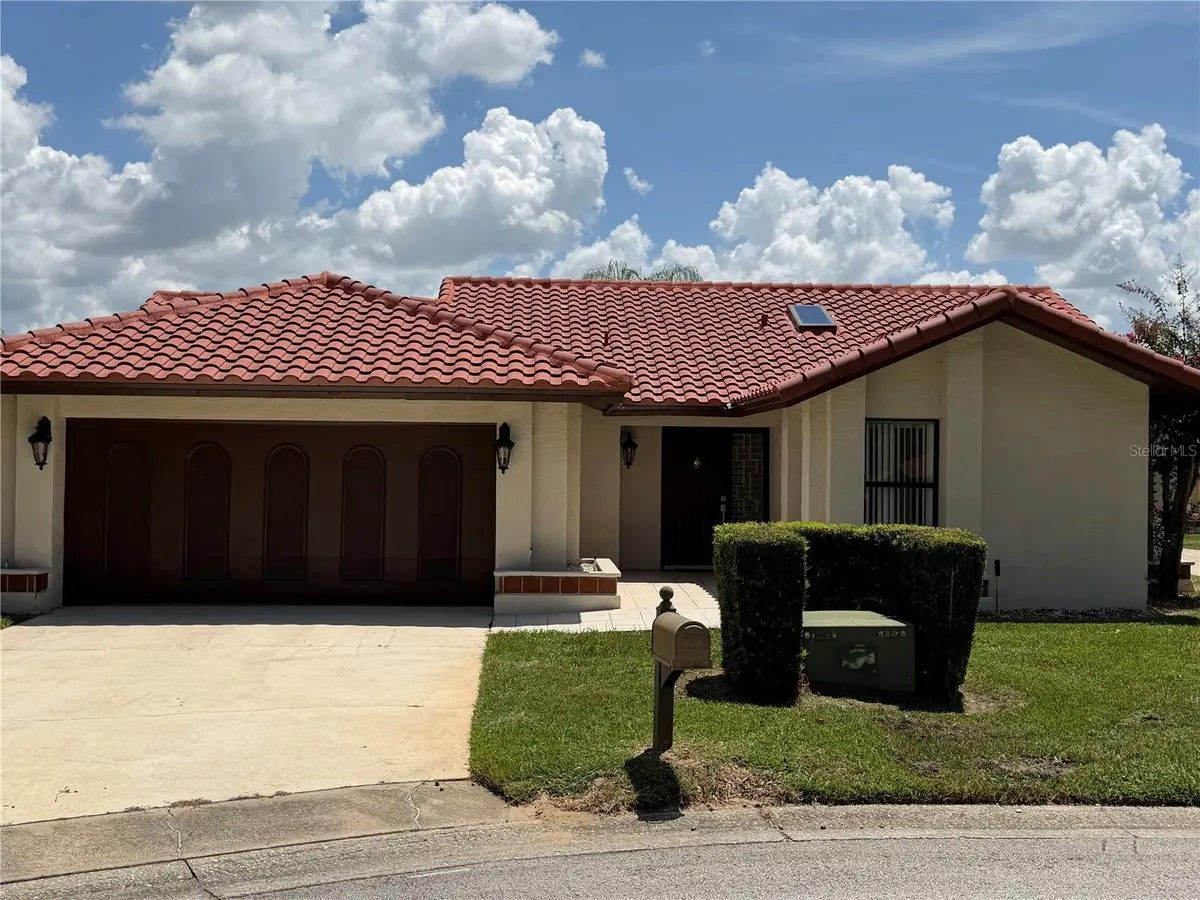 8102 S IBIZA CT, Orlando, FL 32836