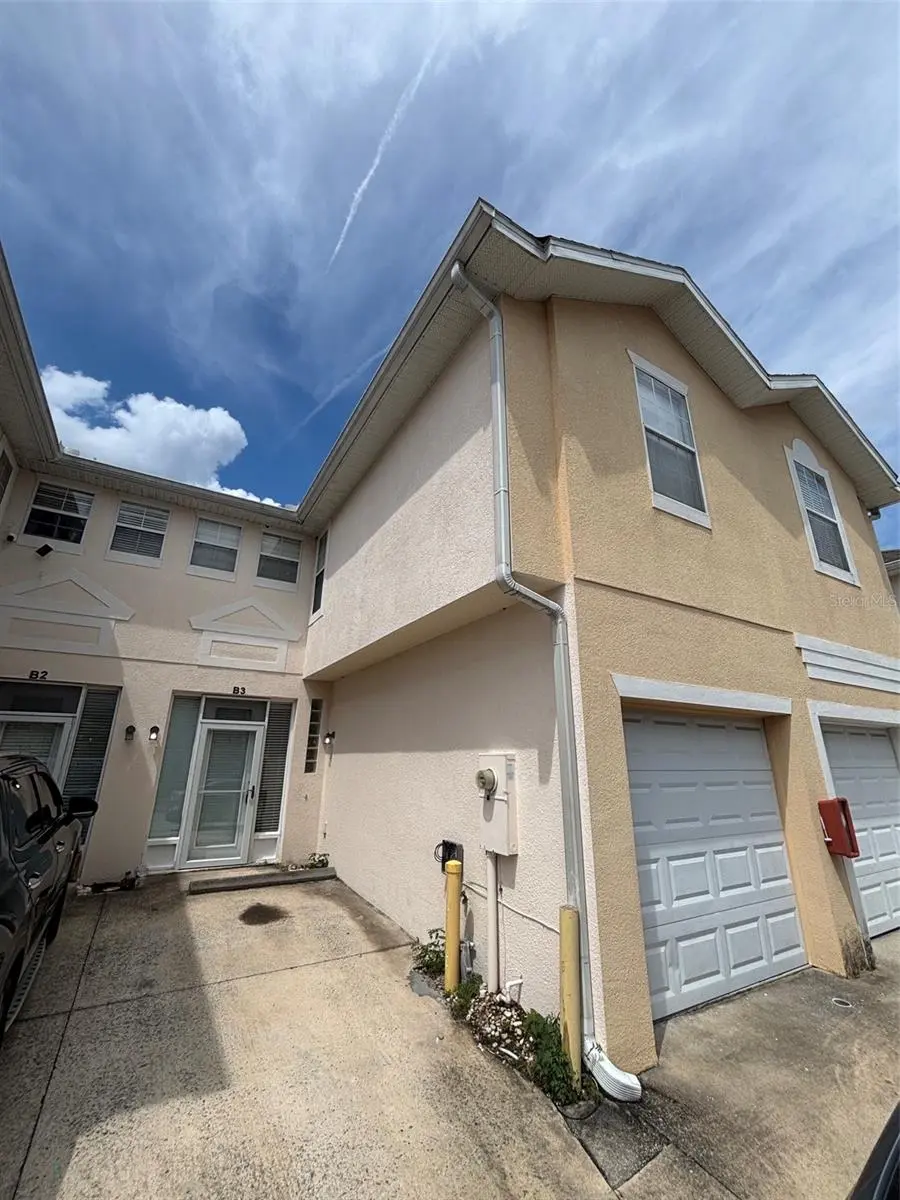 7415 LAGO DE ORO #B-3, Orlando, FL 32822