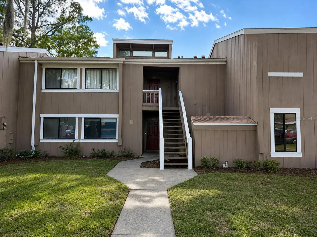 5836 PEREGRINE AVE #25E, Orlando, FL 32819