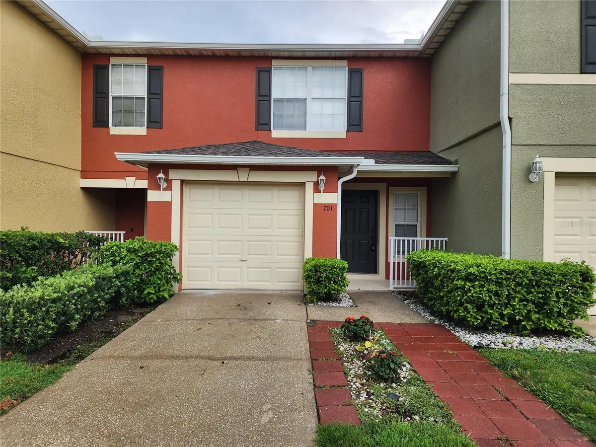 701 CRESTING OAK CIR #111, Orlando, FL 32824