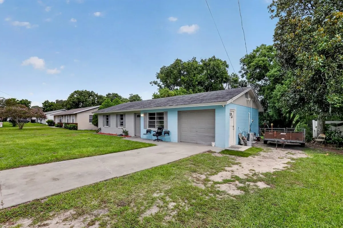 359 W LANSDOWNE AVE, Orange City, FL 32763