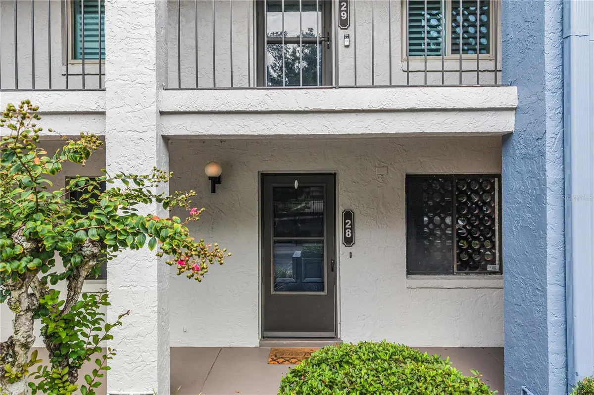 4 ESCONDIDO CIR #28, Altamonte Springs, FL 32701