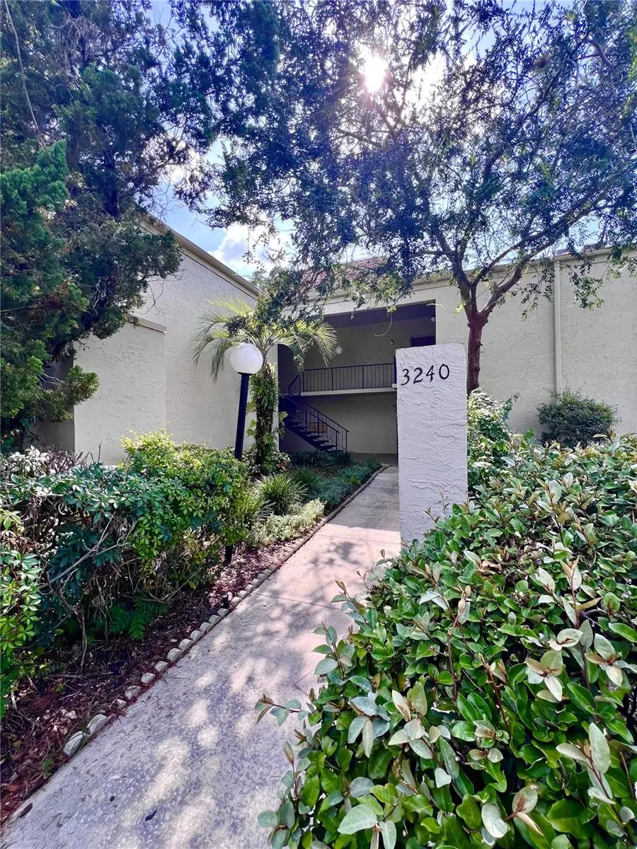 3240 S SEMORAN BLVD #24, Orlando, FL 32822