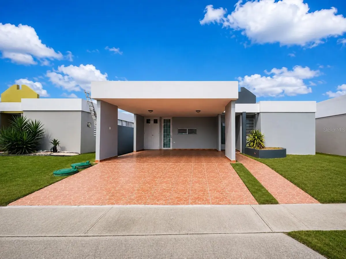 URB. PARQUE DE CANDELERO HIPOCAMPO ST. #184, Humacao, PR 00791