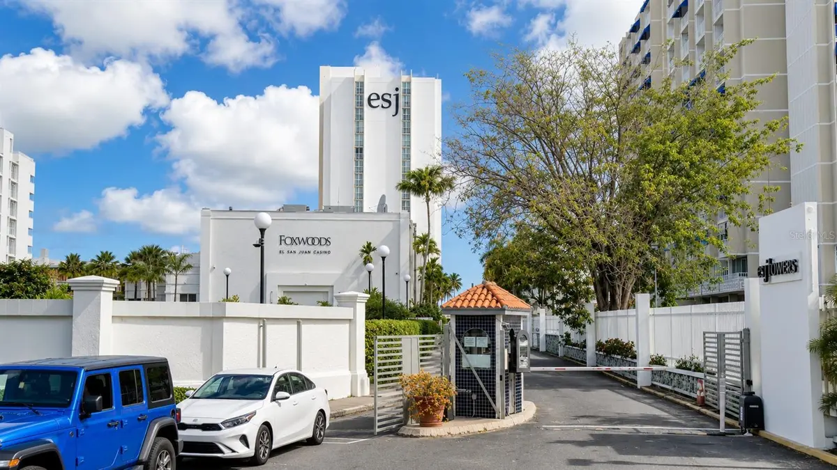 6165 AVE. ISLA VERDE #458, Carolina, PR 00979