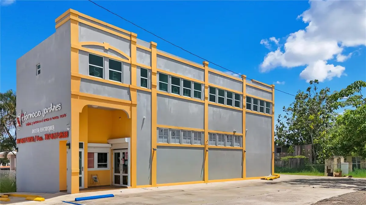 16 GUARICO AVE, Vega Baja, PR 00693