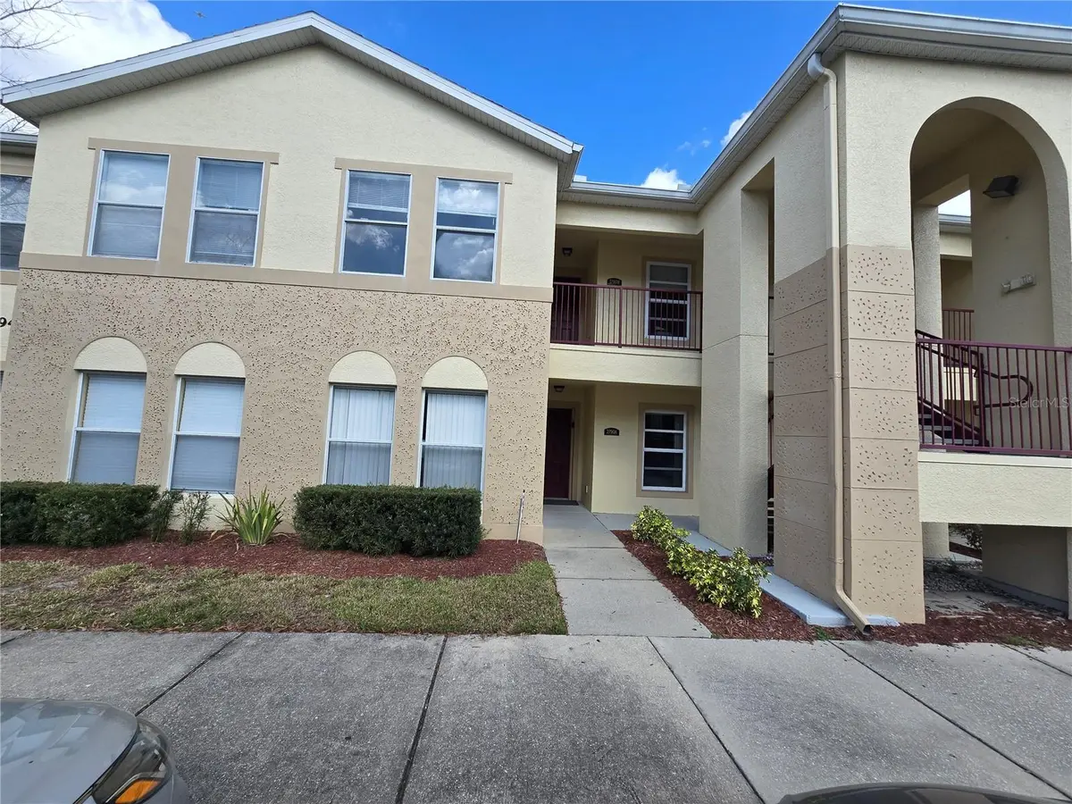 2790 CLUB CORTILE CIR #B, Kissimmee, FL 34746