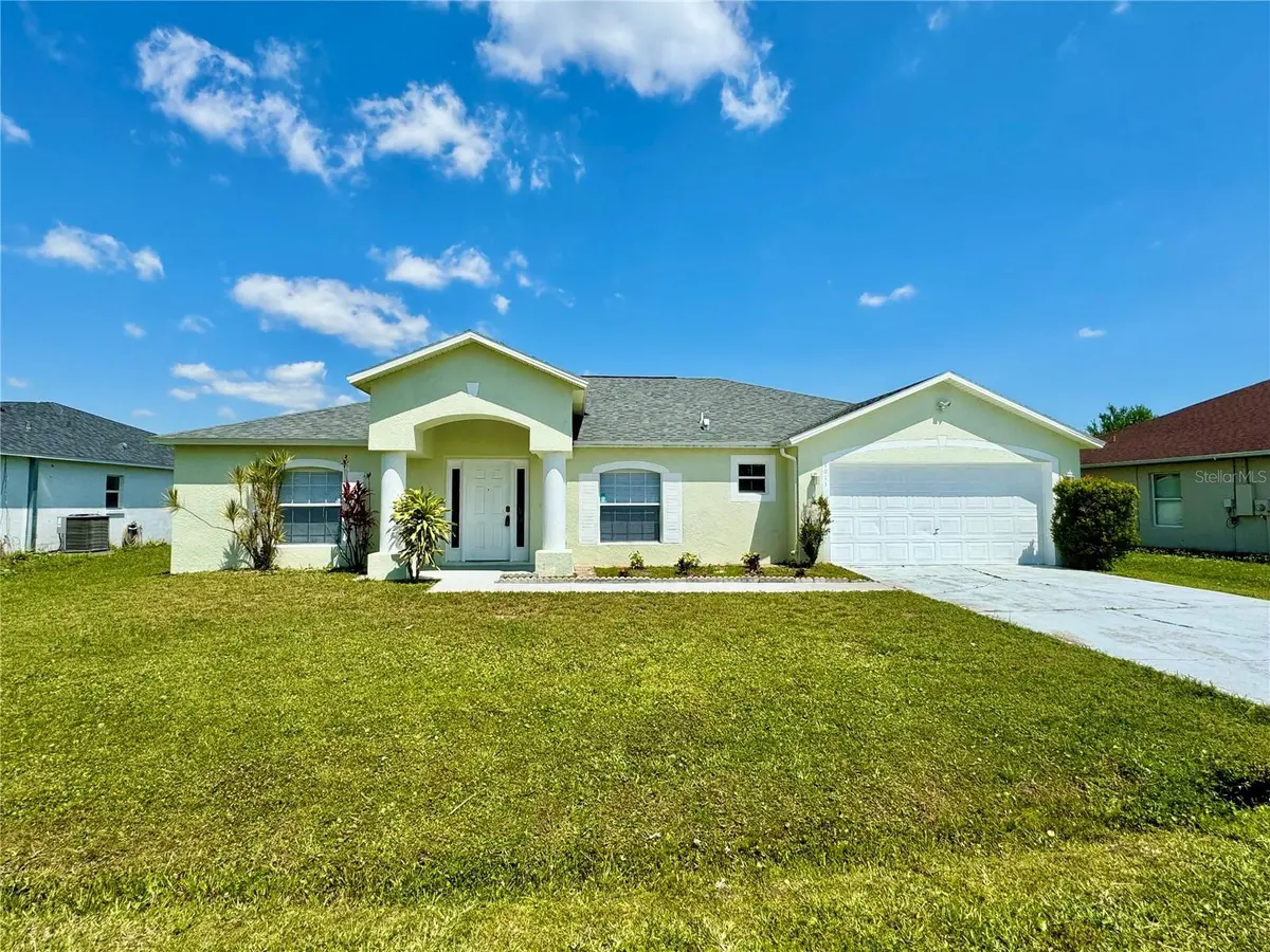 1011 MORVAN LN, Kissimmee, FL 34759