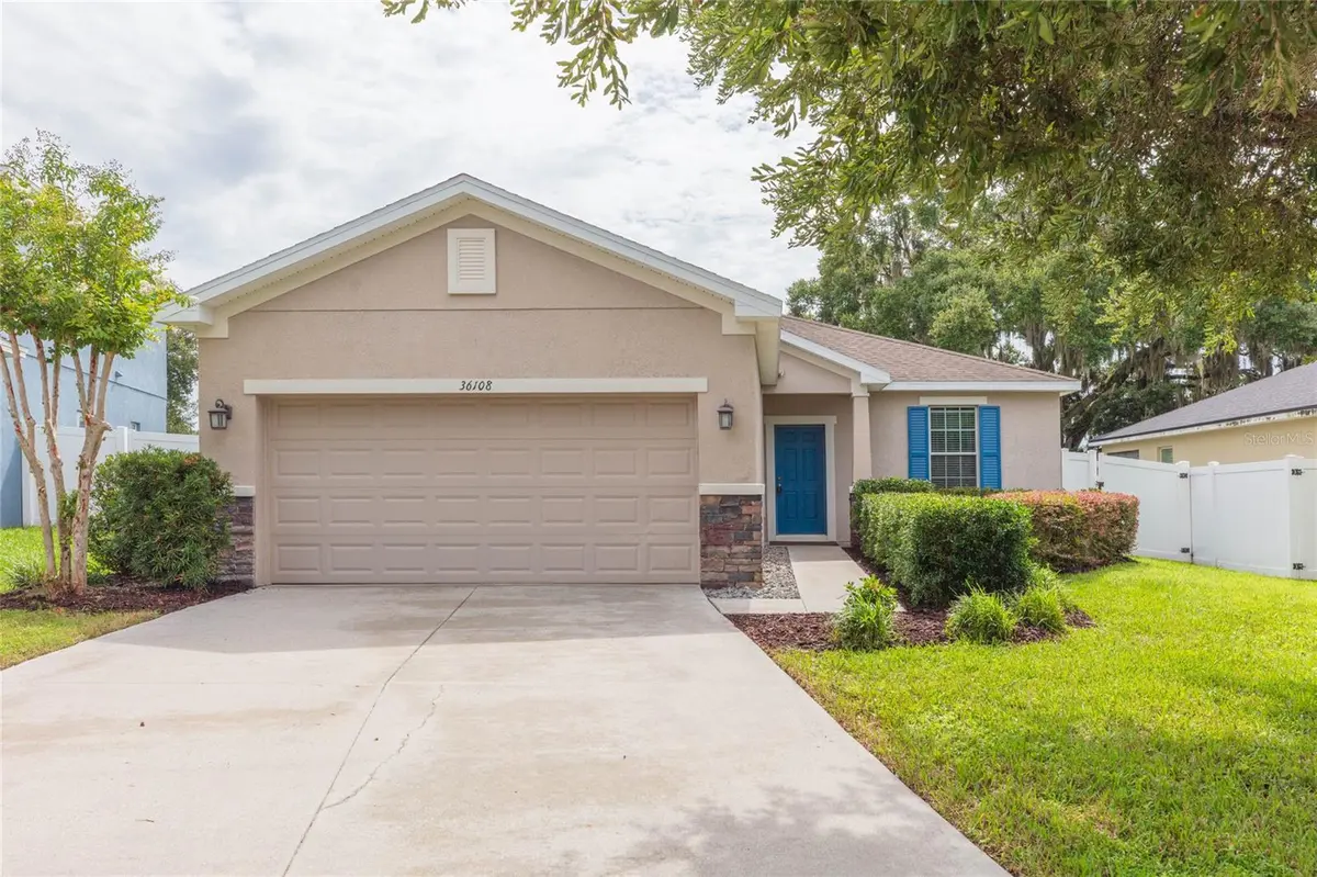 36108 LAGUNA HILLS CIR, Zephyrhills, FL 33541