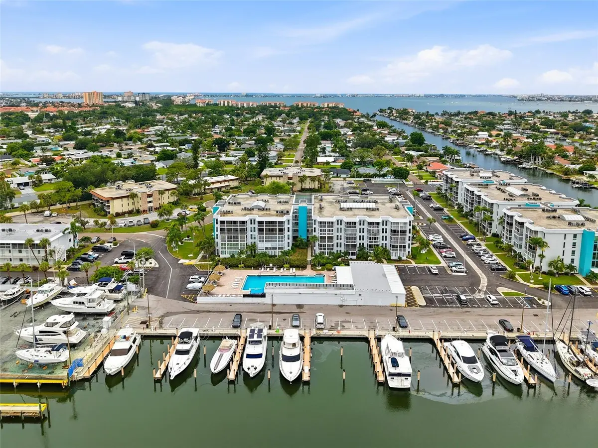 4900 38TH WAY S #404, St Petersburg, FL 33711
