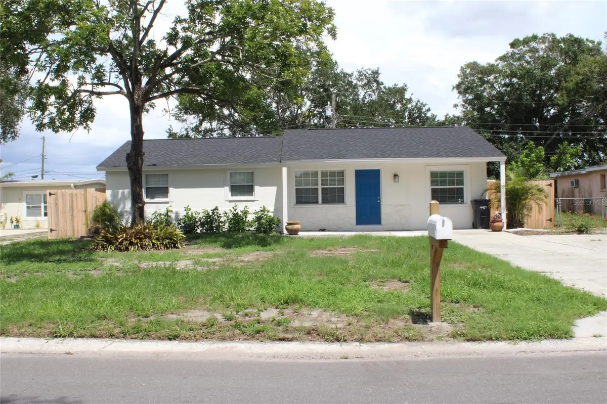 9049 ORCHID DR, Seminole, FL 33777