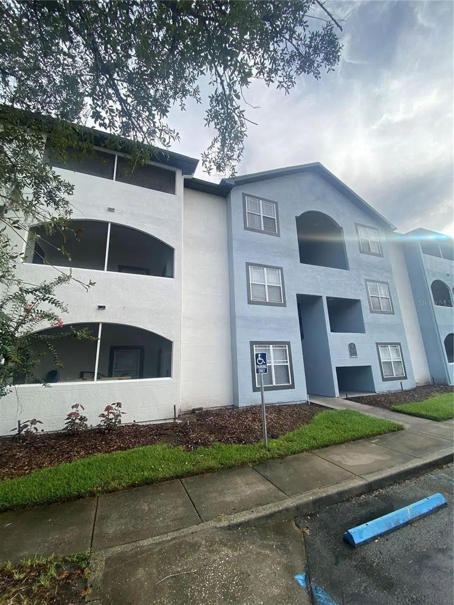 16205 ENCLAVE VILLAGE DR #102, Tampa, FL 33647