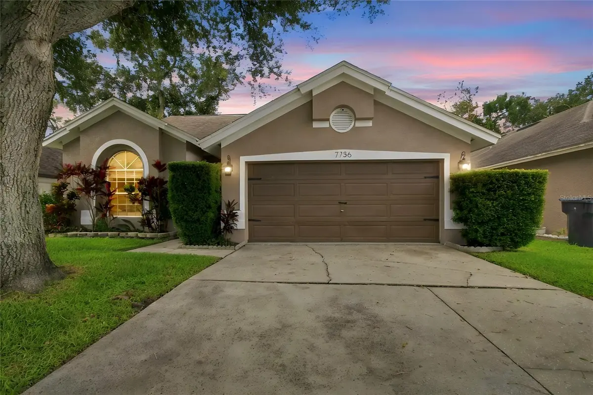 7736 MARBELLA CREEK AVE, Tampa, FL 33615