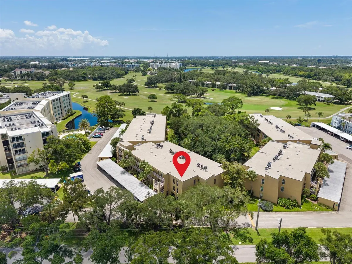 225 COUNTRY CLUB DR #E343, Largo, FL 33771