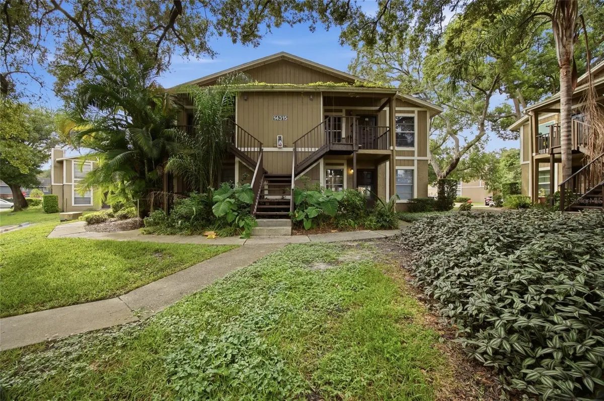 14315 HANGING MOSS CIR #101, Tampa, FL 33613