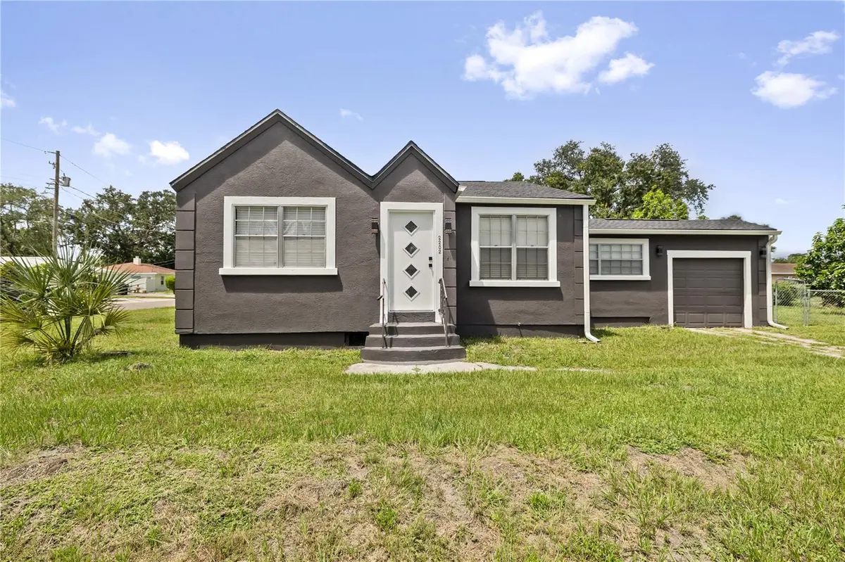 2202 N GLEN AVE, Tampa, FL 33607