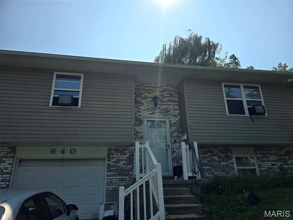 640 N Hope ST, Jackson, MO 63755