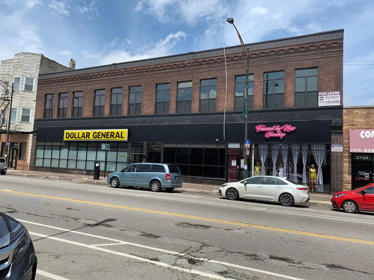 2740 W cermak RD, Chicago, IL 60608