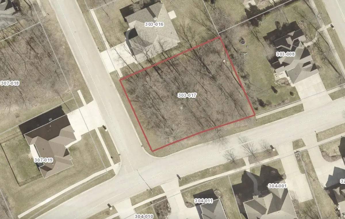 1007 Oakwood DR, Morris, IL 60450