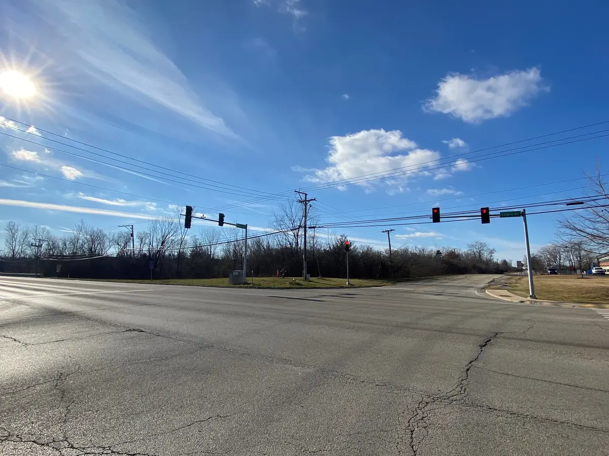 3706 N Lewis AVE, Beach Park, IL 60087