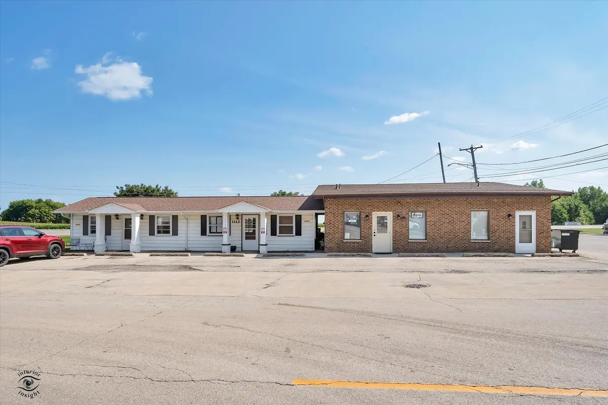 1112 E Railroad ST, Sandwich, IL 60548