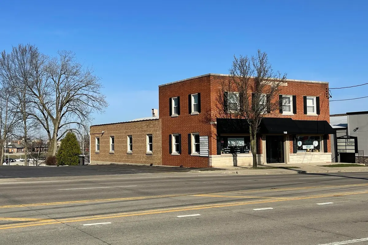 148 S Northwest HWY #103, Barrington, IL 60010