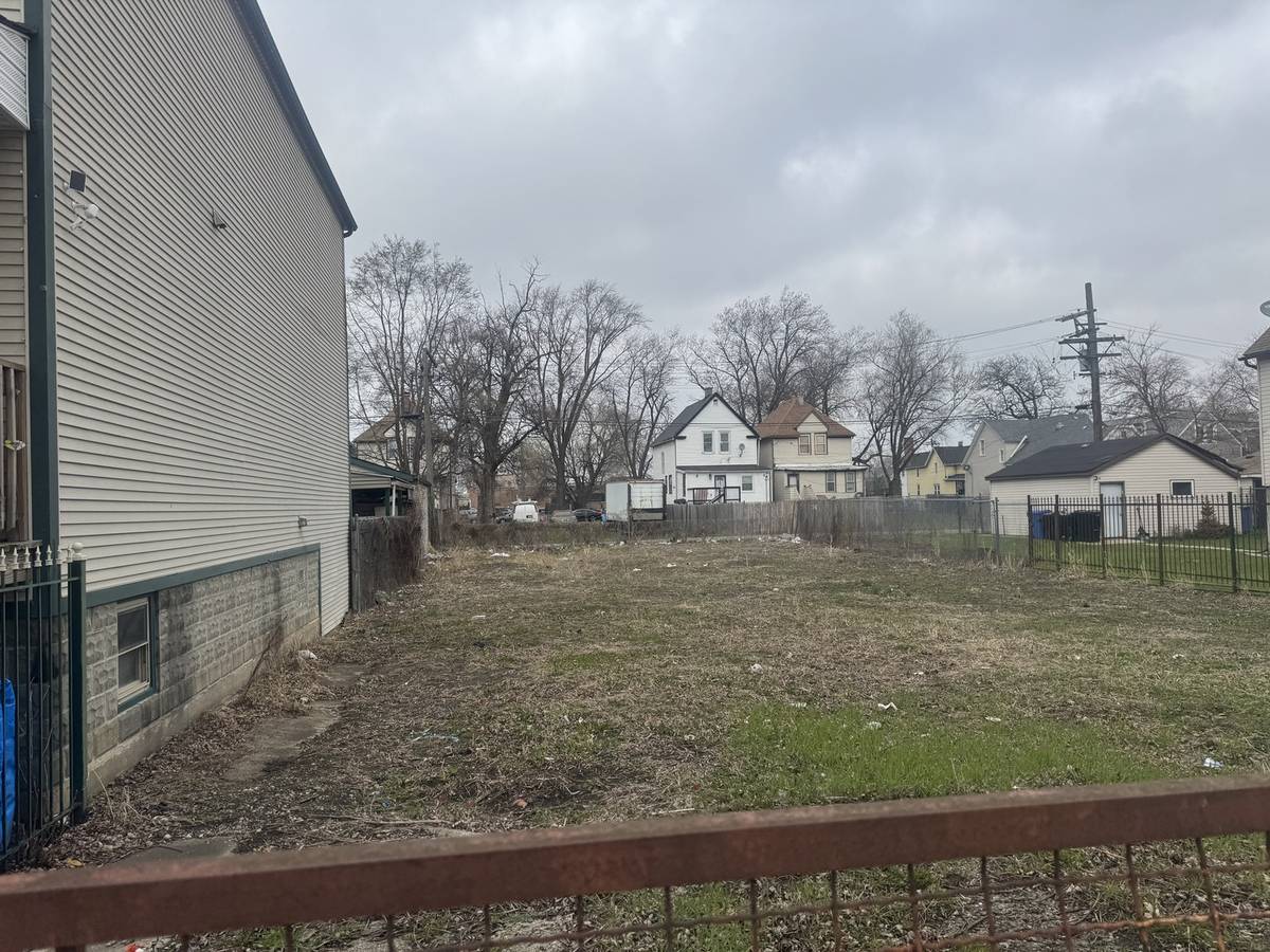 4646 W Ohio ST, Chicago, IL 60644