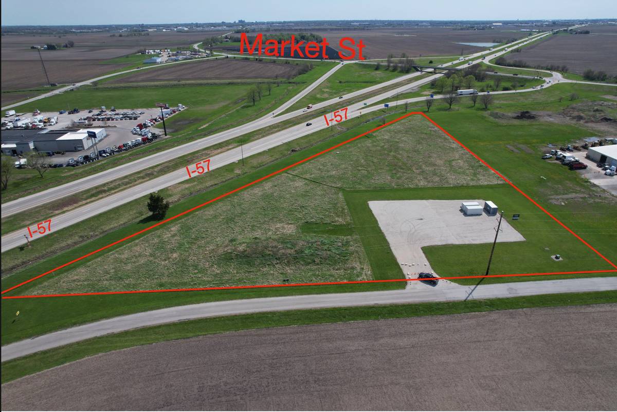 73 Hensley RD, Champaign, IL 61822