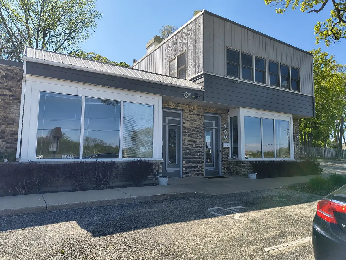 790 BARRON BLVD #B, Grayslake, IL 60030