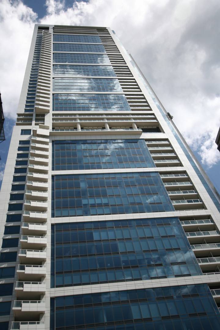 340 E Randolph ST #5504, Chicago, IL 60601