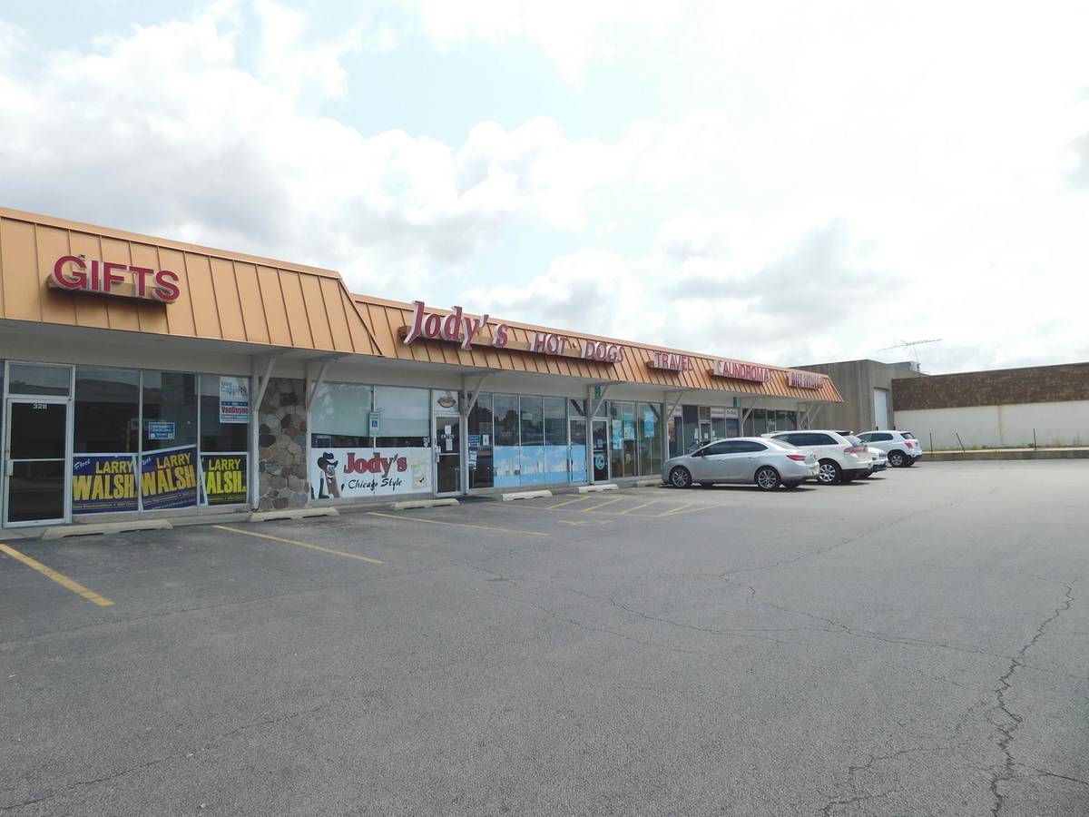 318 REPUBLIC AVE #318, Joliet, IL 60435