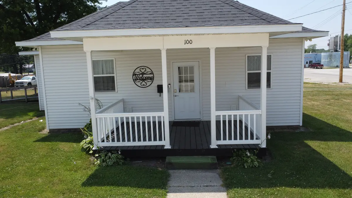 100 E Lyle ST, Milford, IL 60953