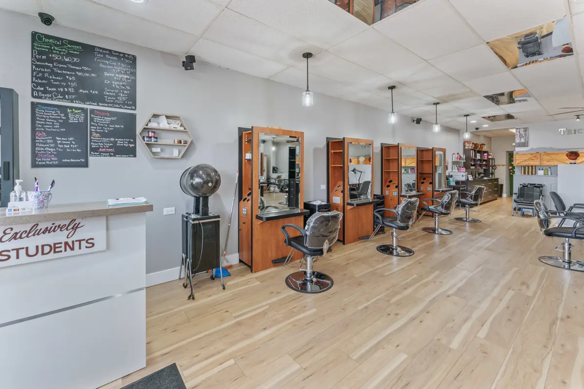 9999 confidential AVE, Palatine, IL 60067