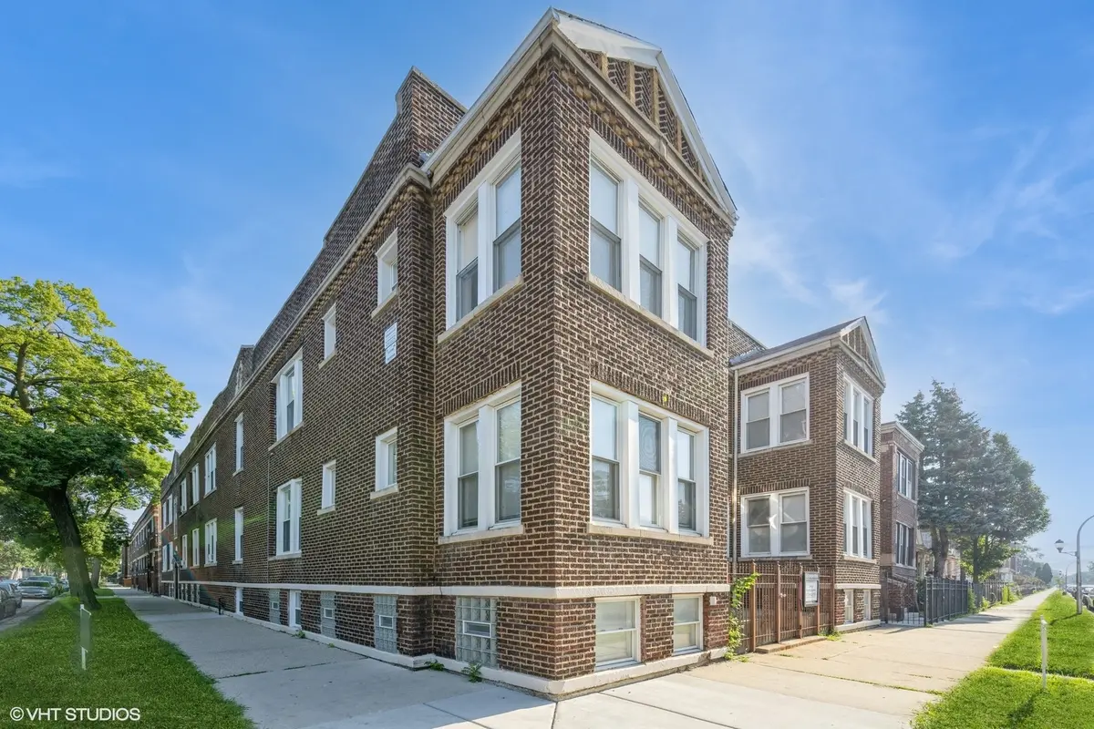 4954 W Augusta BLVD #1, Chicago, IL 60651