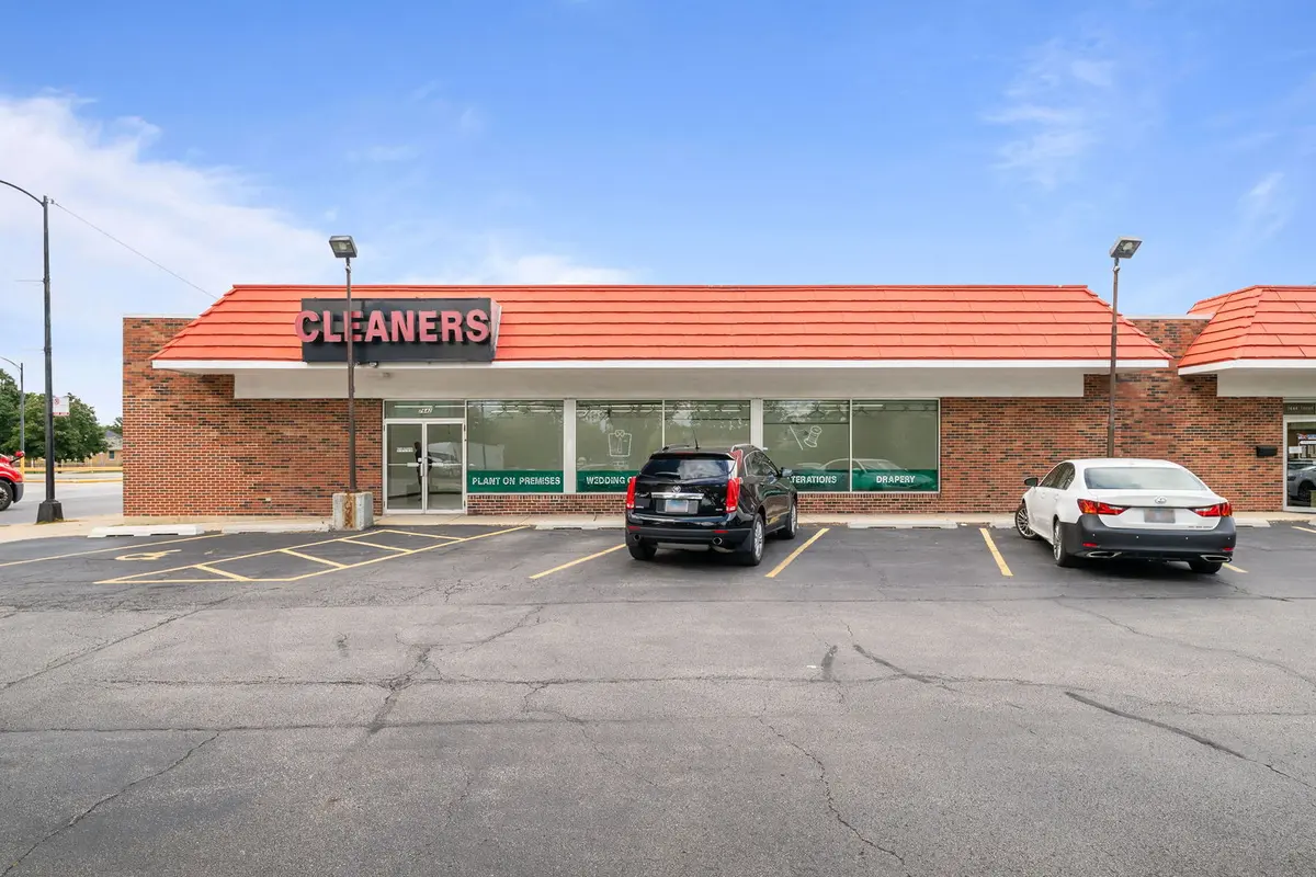 7642 W Touhy AVE, Chicago, IL 60631